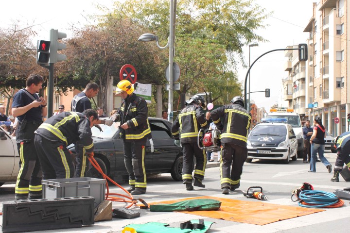 img/galeria/simulacros1976/Accidente Cabezo Torres/IMG_4407.JPG